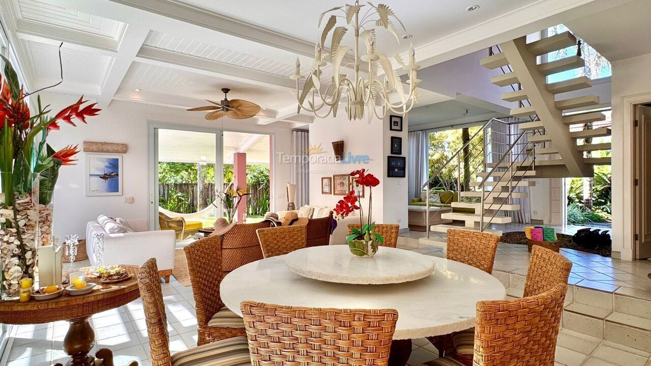 Casa para aluguel de temporada em São Sebastião (Praia da Baleia)