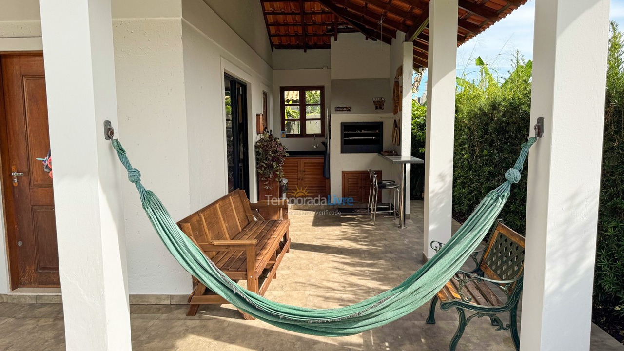 Casa para aluguel de temporada em Florianópolis (Jurere Tradicional)