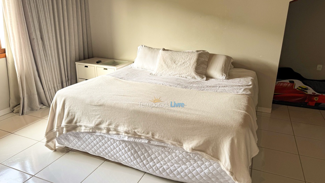 Casa para aluguel de temporada em Florianópolis (Jurere Tradicional)