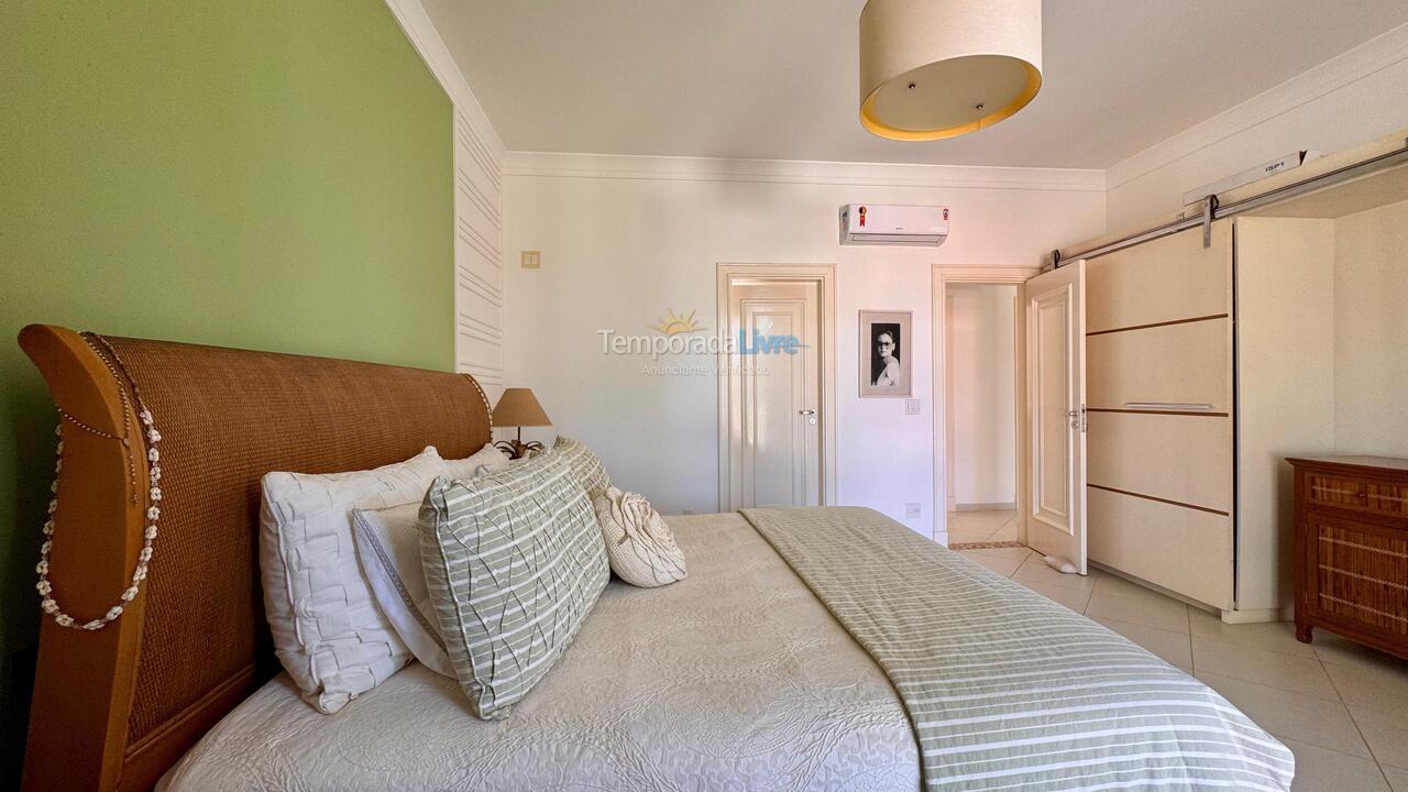 Casa para aluguel de temporada em São Sebastião (Praia da Baleia)