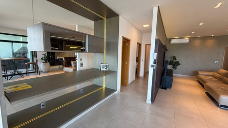 Cobertura 4 suites FRENTE MAR reserva dna 10 pessoas - (12) 99703-1510