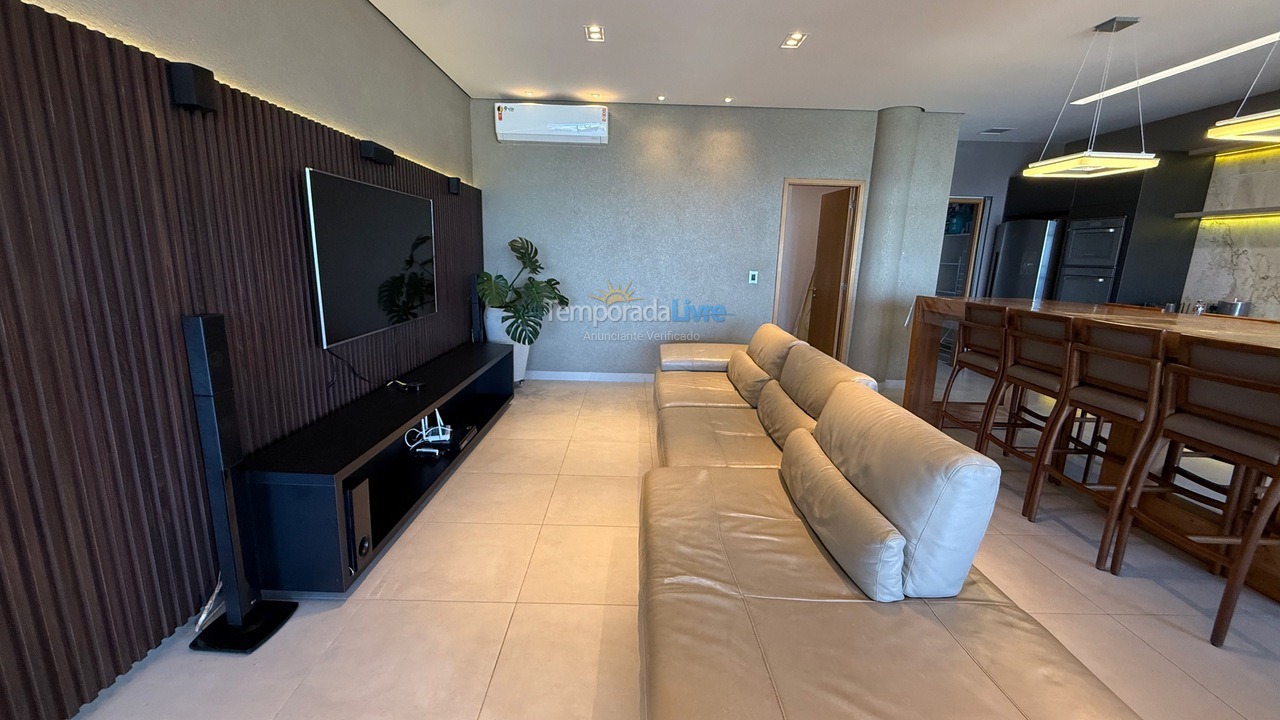 Apartamento para aluguel de temporada em Ubatuba (Praia Grande)