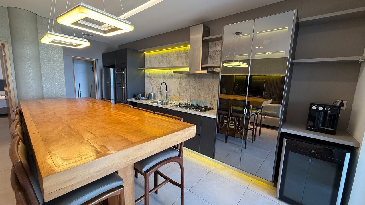 Apartamento para aluguel de temporada em Ubatuba (Praia Grande)