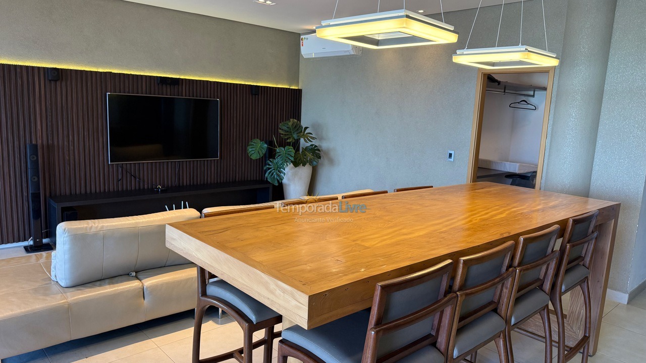 Apartamento para aluguel de temporada em Ubatuba (Praia Grande)