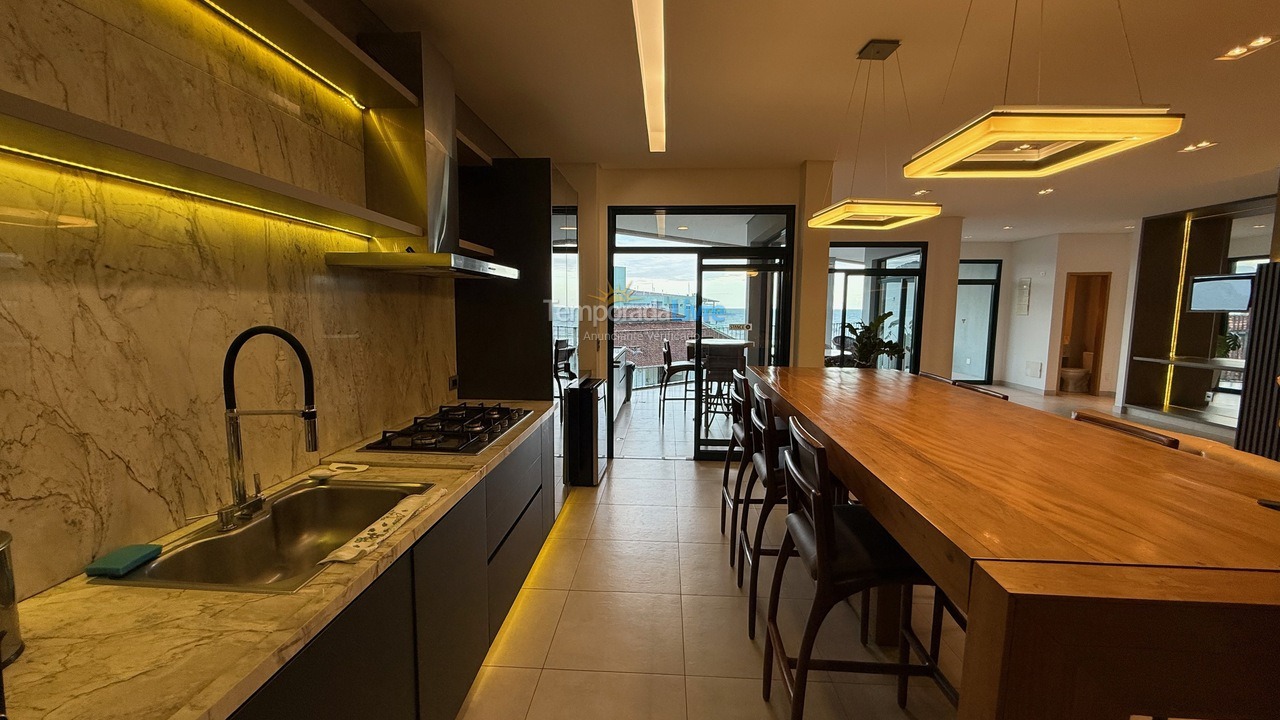 Apartamento para aluguel de temporada em Ubatuba (Praia Grande)