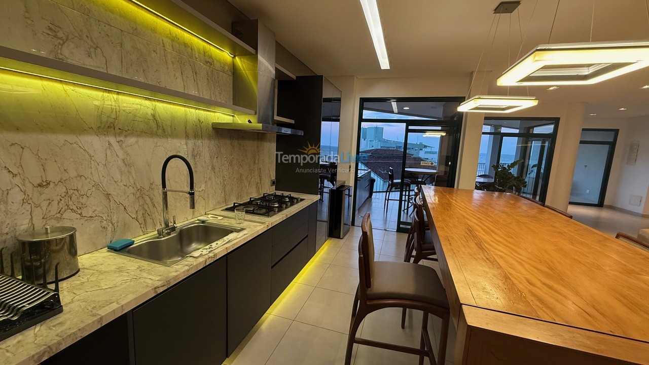 Apartamento para aluguel de temporada em Ubatuba (Praia Grande)