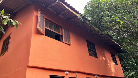 Vista externa da fachada posterior