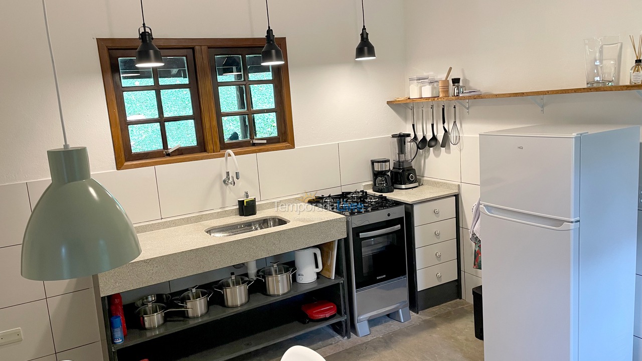 Casa para aluguel de temporada em São Sebastião (Camburi)