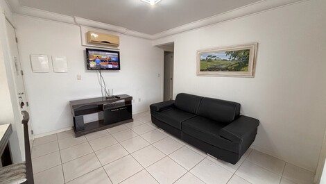 Férias em Bombas? Apto a Poucos Passos da Praia!