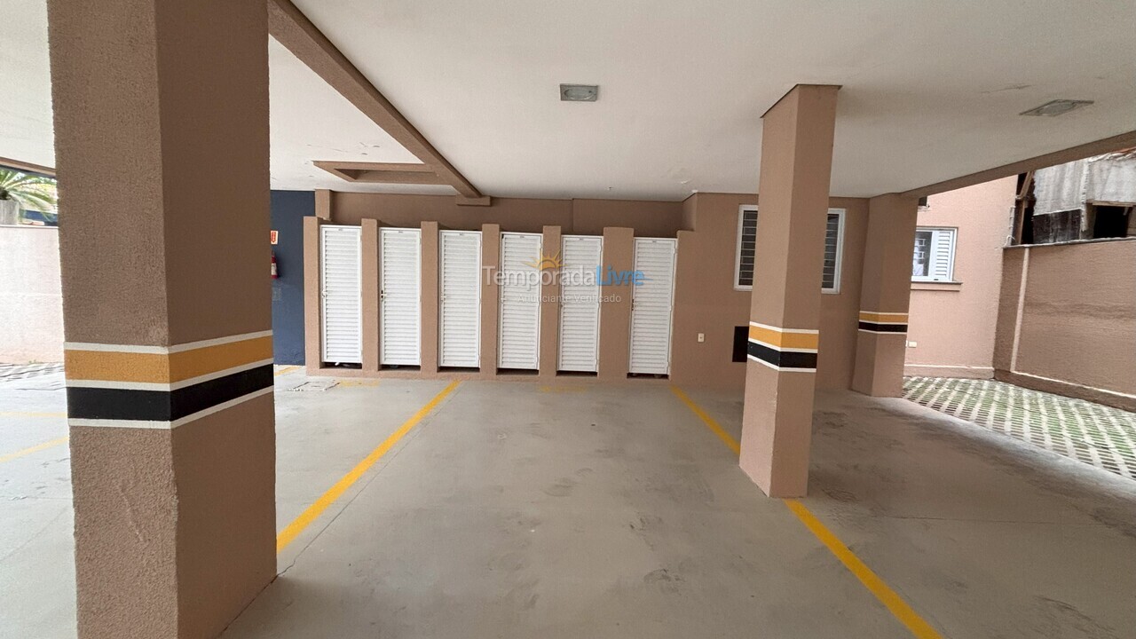 Apartamento para aluguel de temporada em Bombinhas (Praia de Bombas)