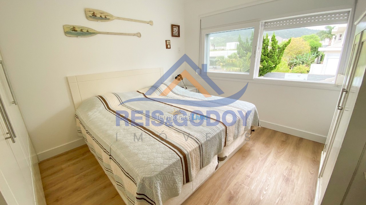 Casa para alquiler de vacaciones em Florianopolis (Jurerê Internacional)