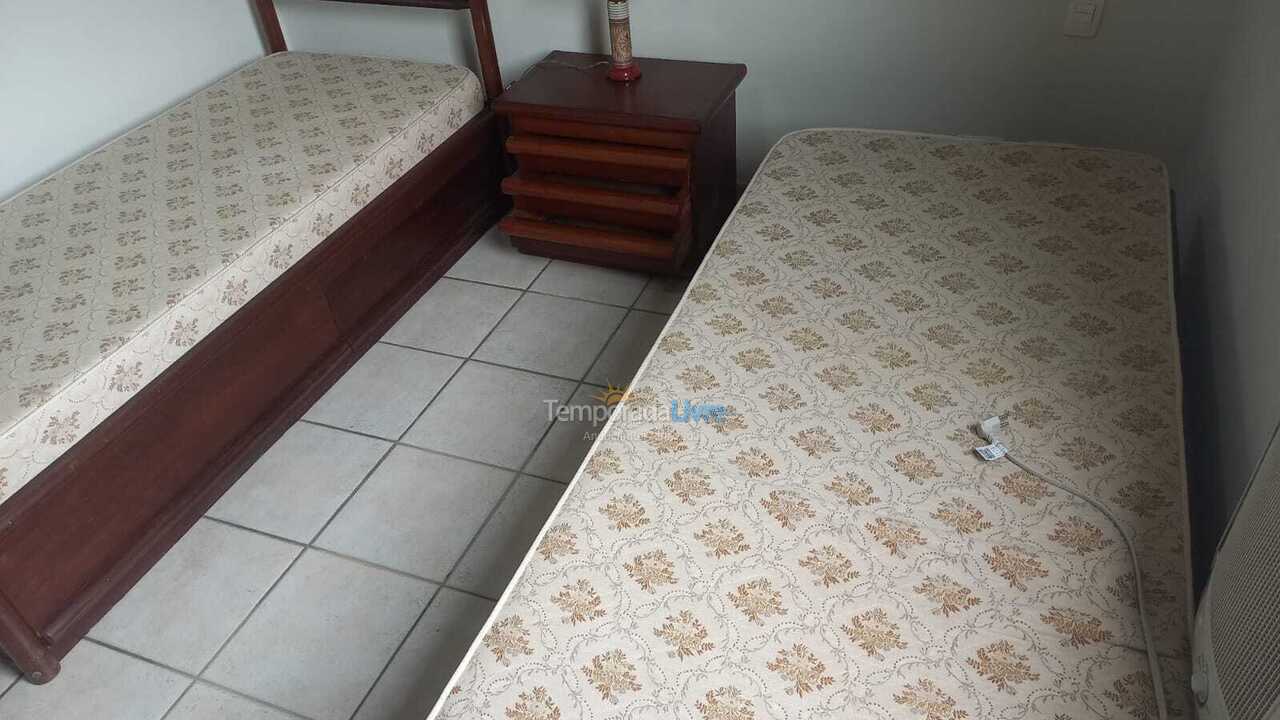 Apartamento para alquiler de vacaciones em Guarujá (Pitangueiras)