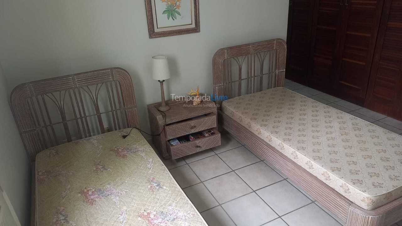Apartamento para alquiler de vacaciones em Guarujá (Pitangueiras)