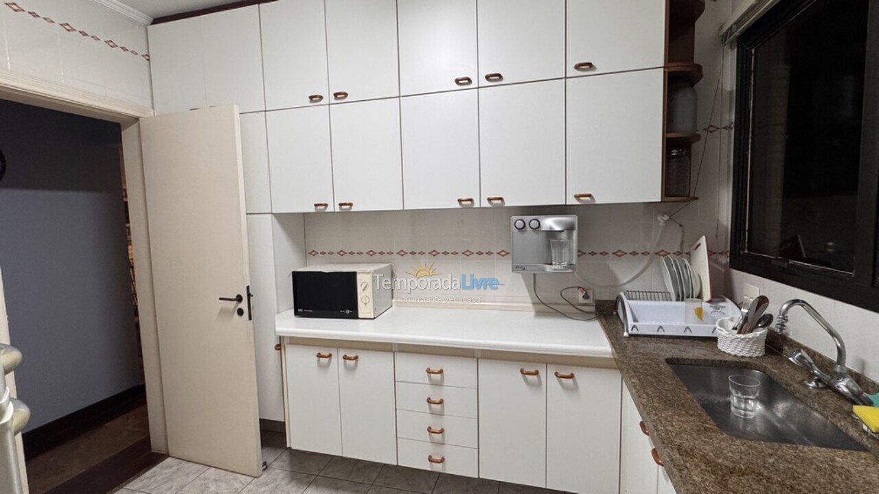 Apartamento para alquiler de vacaciones em Guarujá (Pitangueiras)