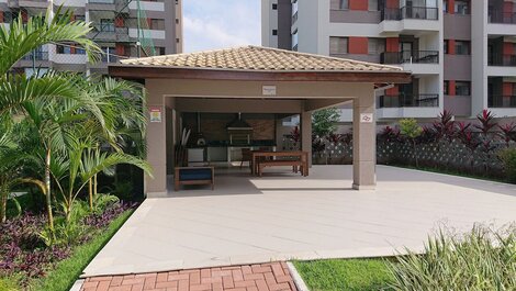 Cond com Piscina a 700 mts da Martim de Sá Ar Cond com Ar Condic e...