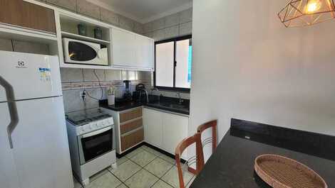 001F - Lindo apartamento com 1 dormitório no centro de Bombinhas.