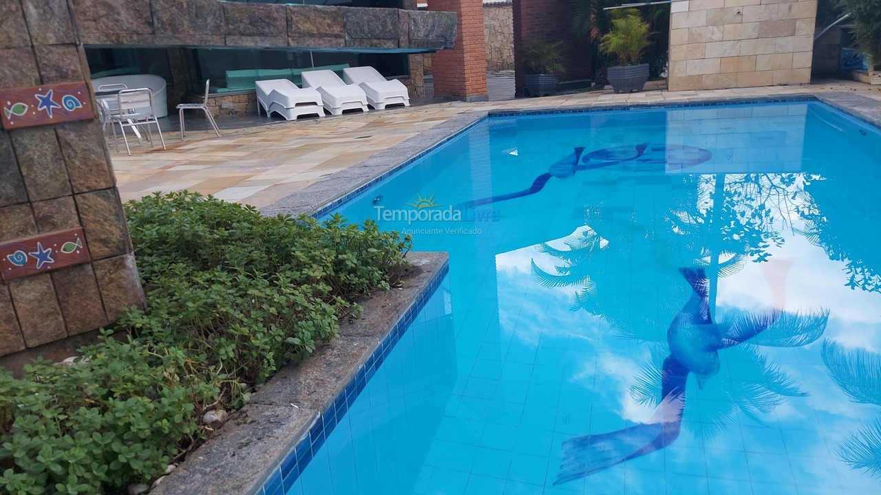 Casa para aluguel de temporada em Bertioga (Praia de Guaratuba)