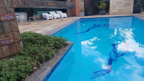 CASA TEMPORADA PRAIA GUARATUBA/BERTIOGA 80METRO DA AREIA