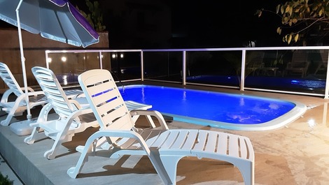 MASSAGUAÇU BEACH HOUSE! In the middle of wooded areas