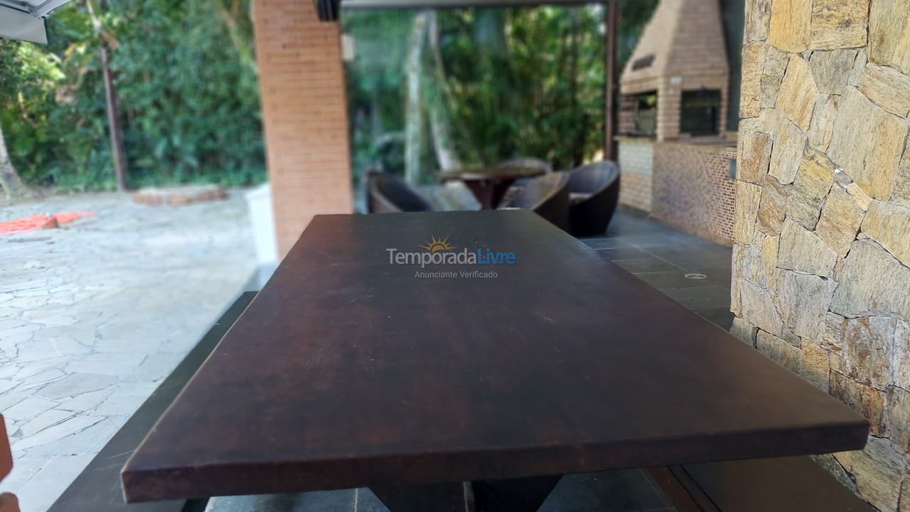 Casa para aluguel de temporada em Bertioga (Praia de Guaratuba)