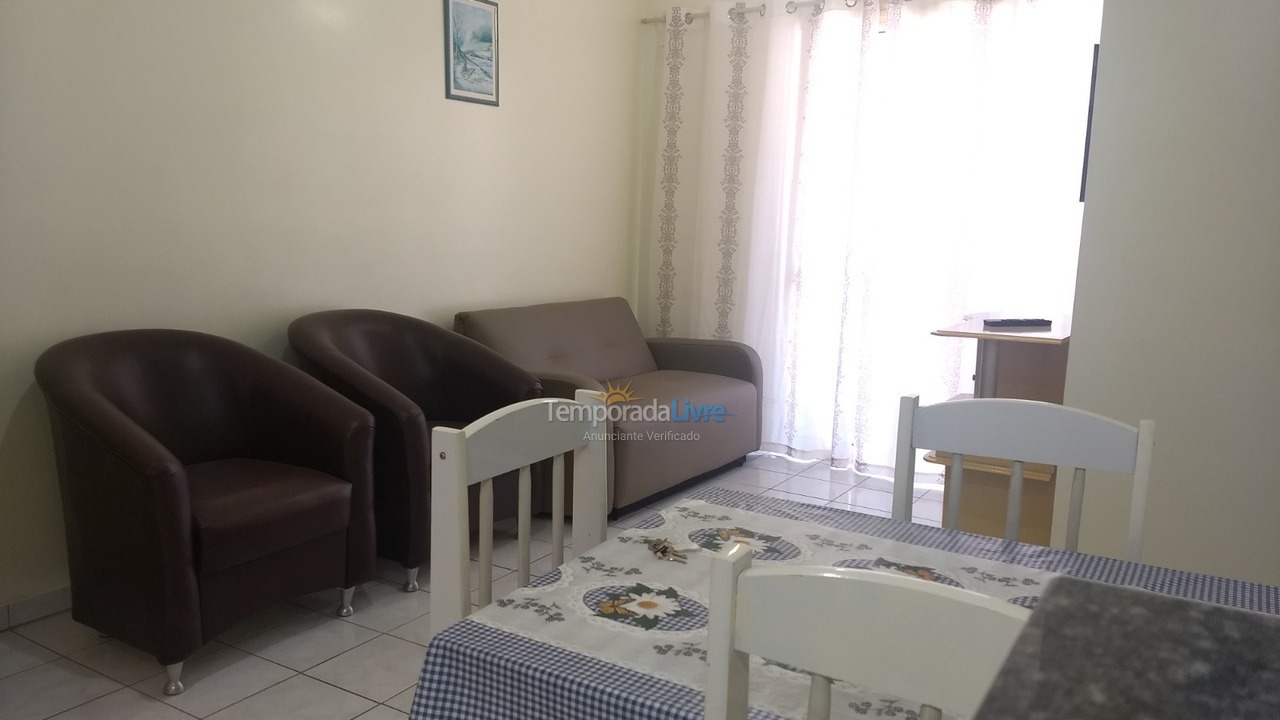 Apartamento para aluguel de temporada em Ubatuba (Praia Grande)