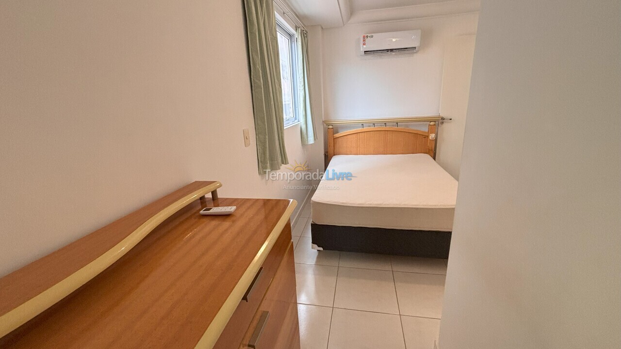 Apartamento para alquiler de vacaciones em Bombinhas (Praia de Bombas)