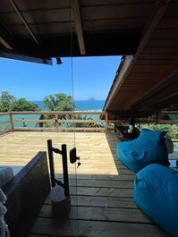 CASA EN CONDOMINIO CERRAREIA