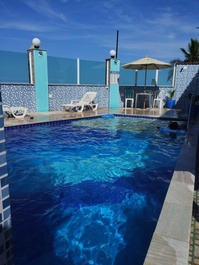 SOBRADO COM PISCINA, HIDRO E PRAINHA PÉ NA AREIA 😂⛱️🏊🏻