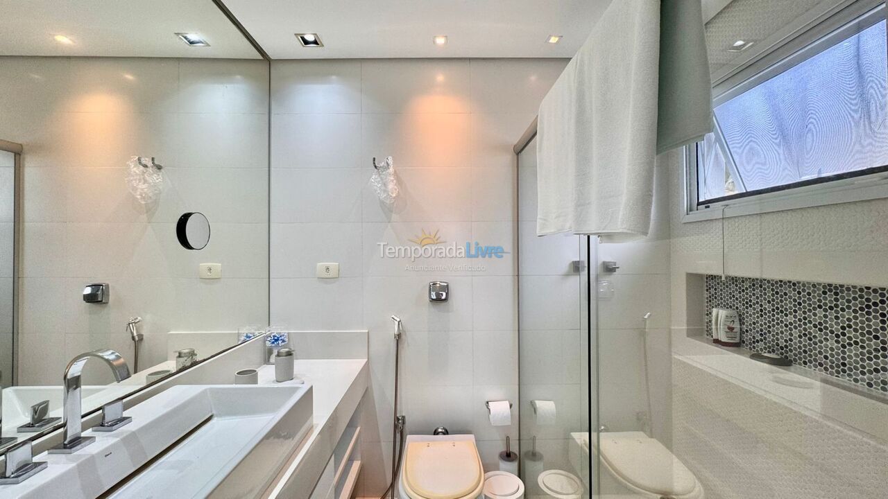 Casa para alquiler de vacaciones em São Sebastião (Praia da Baleia)