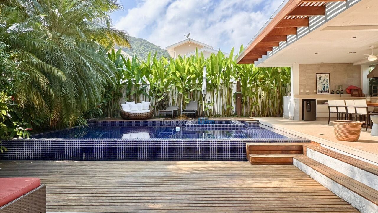 Casa para alquiler de vacaciones em São Sebastião (Praia da Baleia)