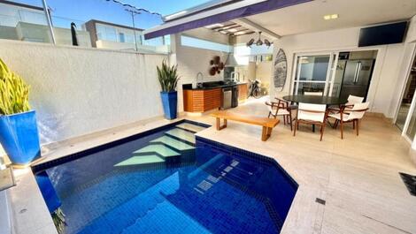 Casa en condominio frente a la arena - Playa Juquehy