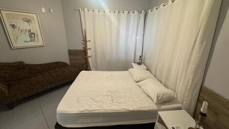 Apartment in the court of the sea.