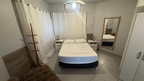 Apartment in the court of the sea.