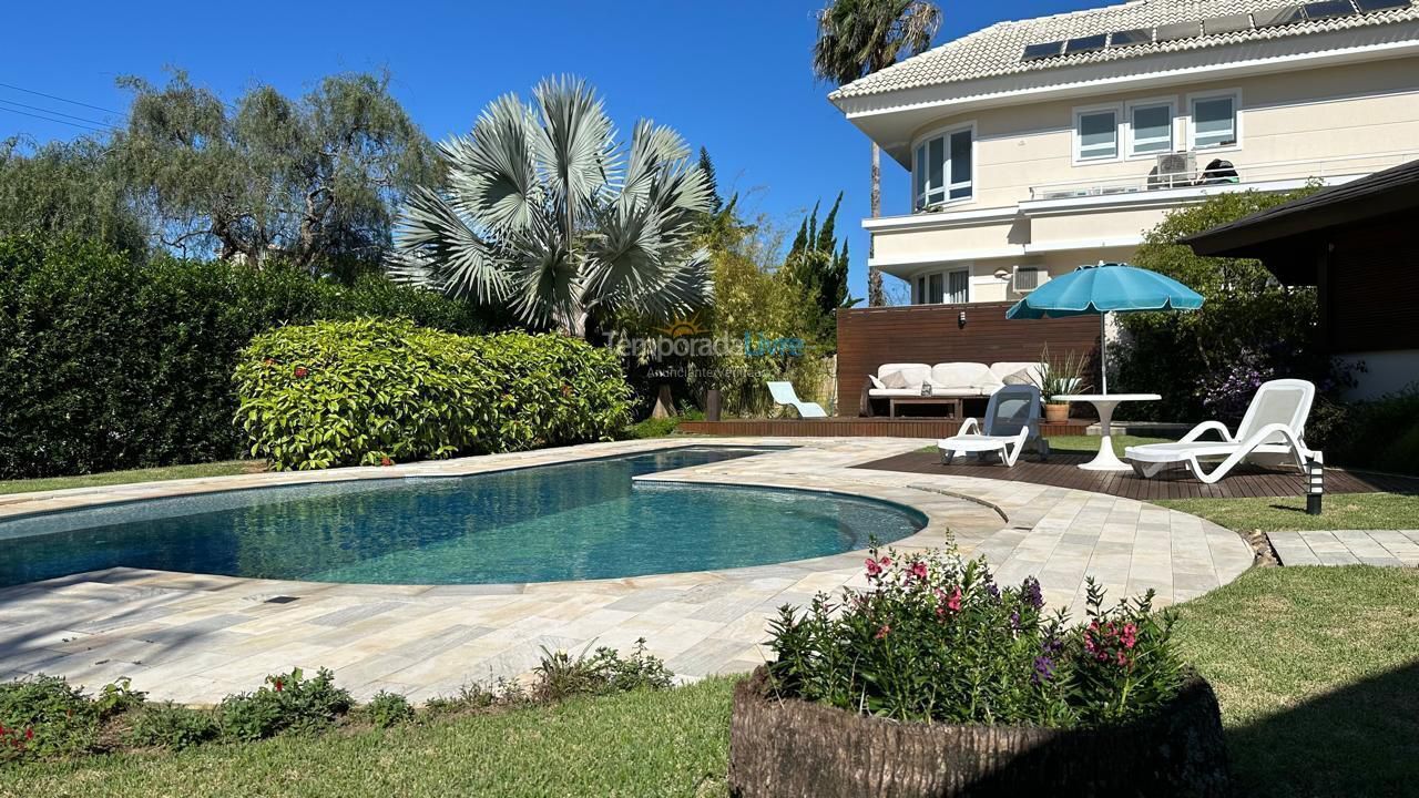 House for vacation rental in Florianopolis (Jurerê Internacional)