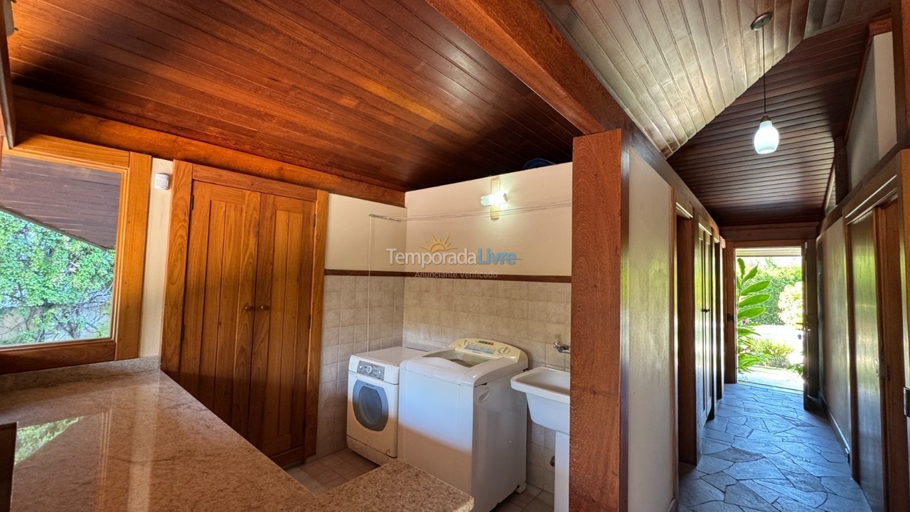House for vacation rental in Florianopolis (Jurerê Internacional)
