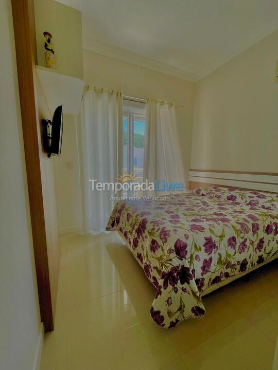 Apartment for vacation rental in Bombinhas (Praia de Bombas)
