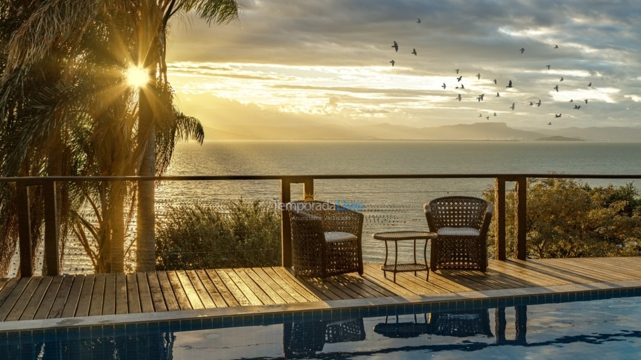 House for vacation rental in Florianópolis (Ribeirão da Ilha)