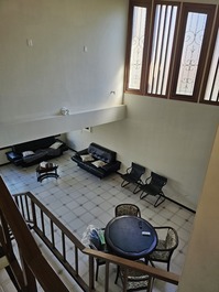 Casa c/ 5 quartos sendo 2 suítes, Churrasqueira e piscina