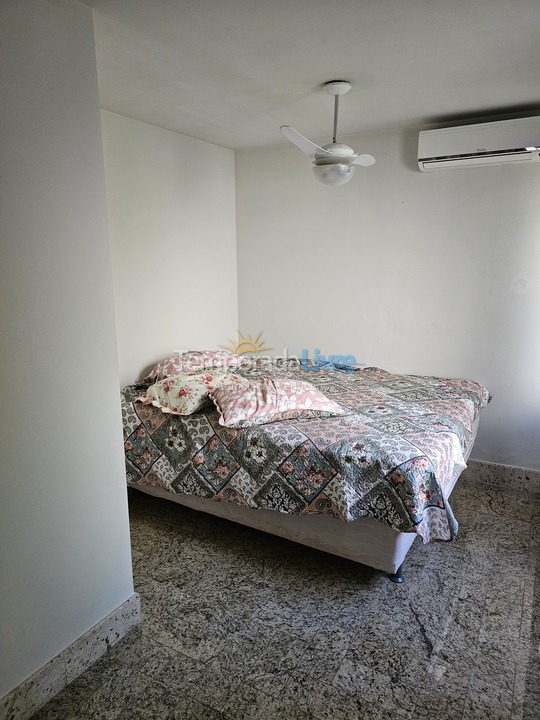 Casa para aluguel de temporada em Guarapari (Praia das Castanheiras)