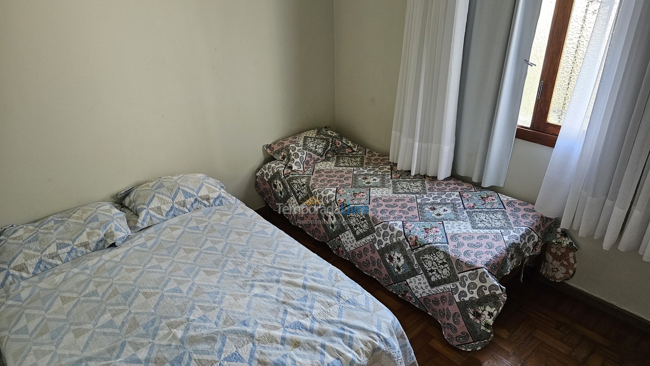 Casa para aluguel de temporada em Guarapari (Praia das Castanheiras)