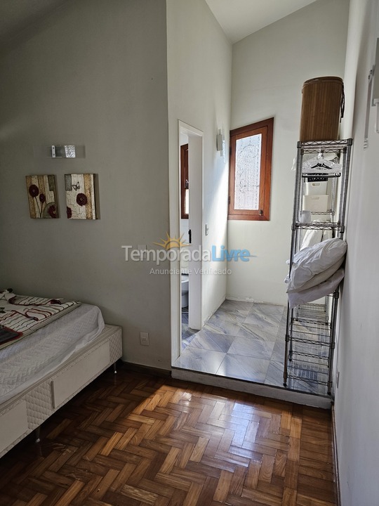 Casa para aluguel de temporada em Guarapari (Praia das Castanheiras)