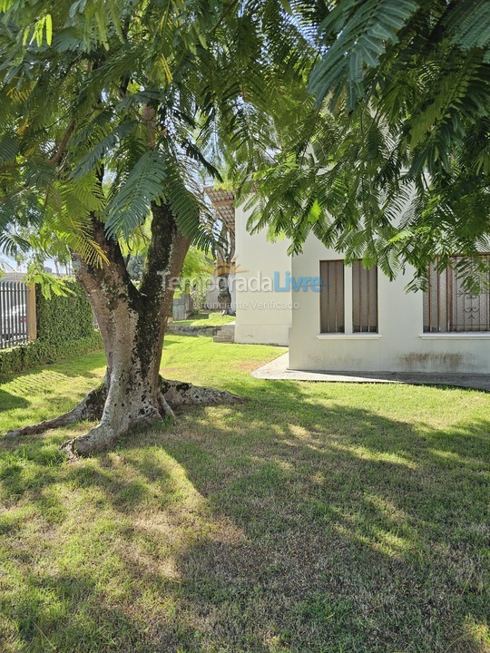 Casa para aluguel de temporada em Guarapari (Praia das Castanheiras)