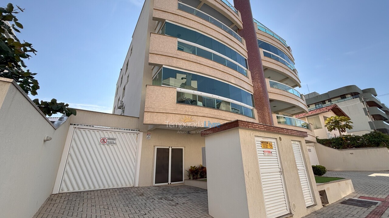 Apartment for vacation rental in Bombinhas (Praia de Bombas)