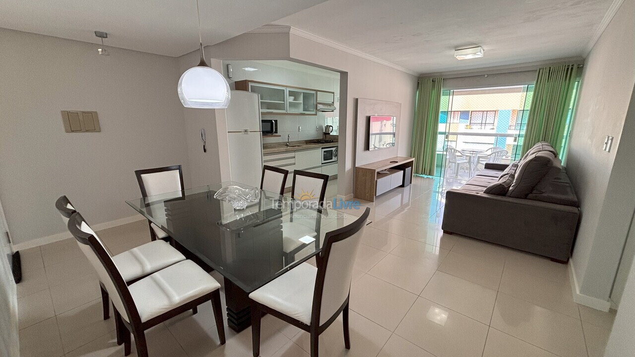 Apartment for vacation rental in Bombinhas (Praia de Bombas)