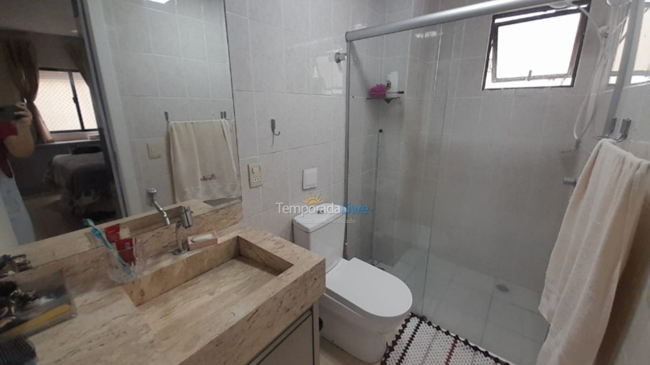 Apartamento para aluguel de temporada em Itapema (Meia Praia)