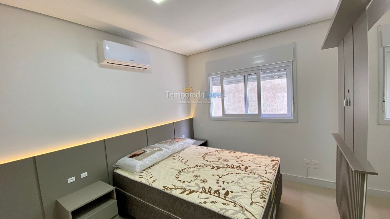 Apartamento para aluguel de temporada em Capão da Canoa (Navegantes)