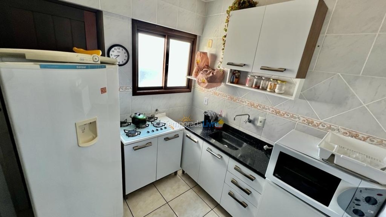 Apartamento para aluguel de temporada em Capão da Canoa (Centro)