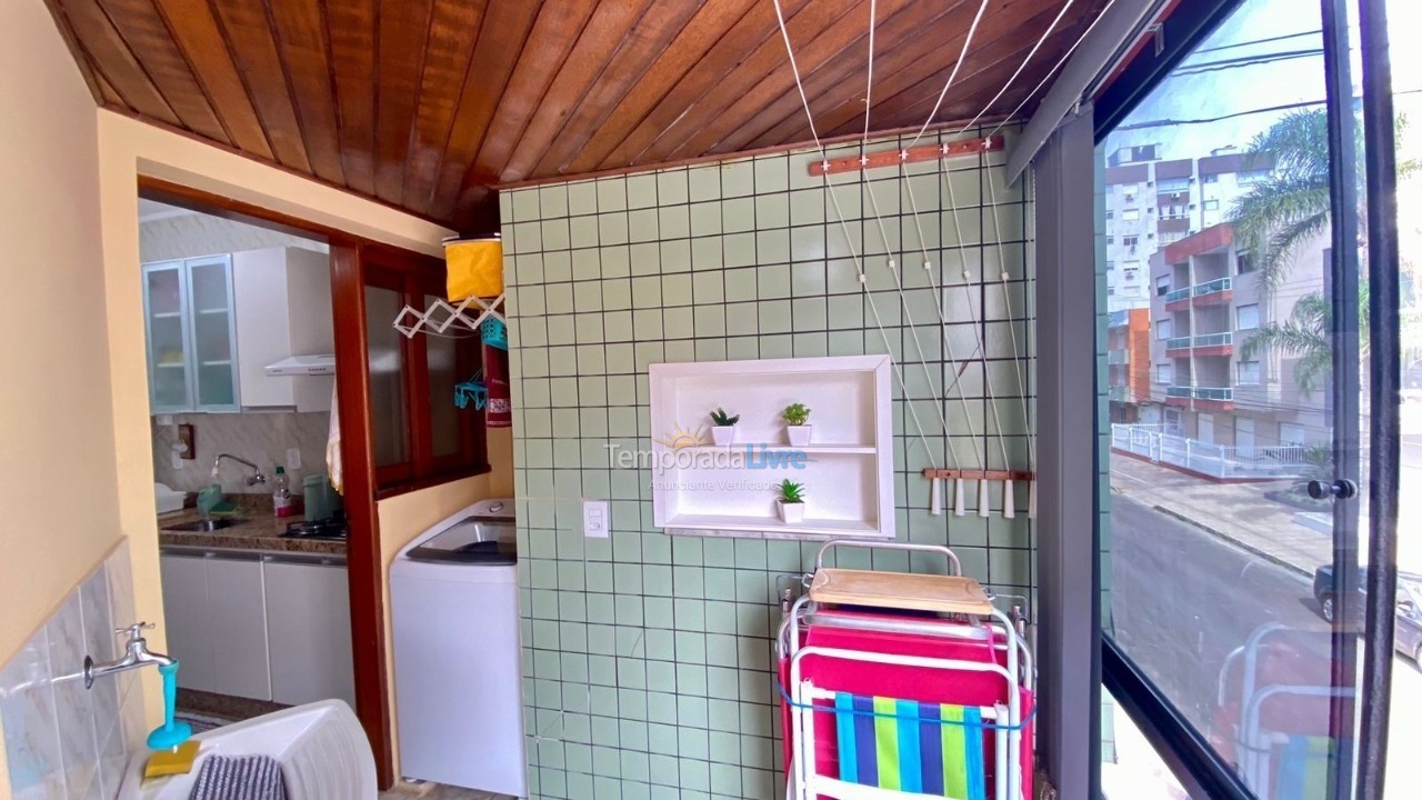Apartamento para aluguel de temporada em Capão da Canoa (Centro)