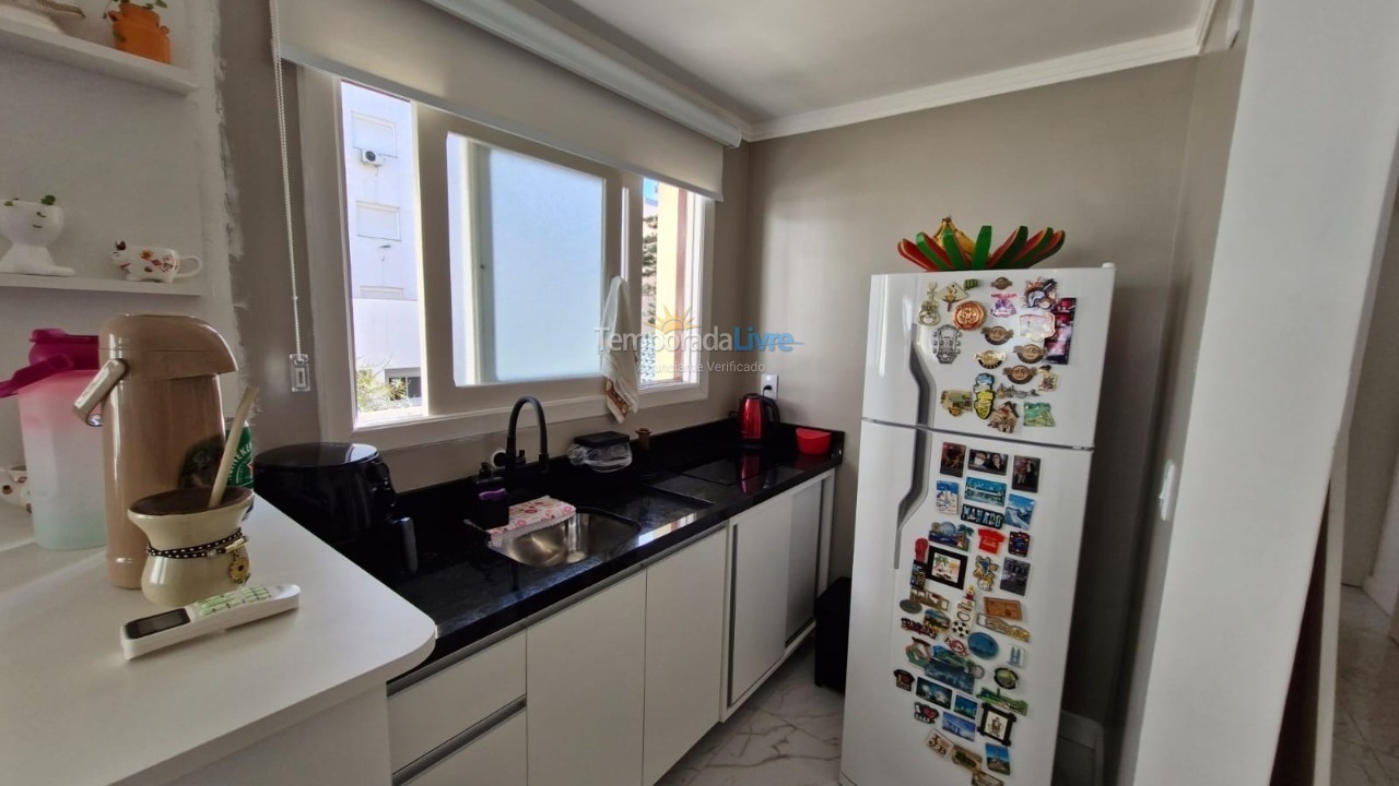 Apartamento para aluguel de temporada em Capão da Canoa (Zona Nova)