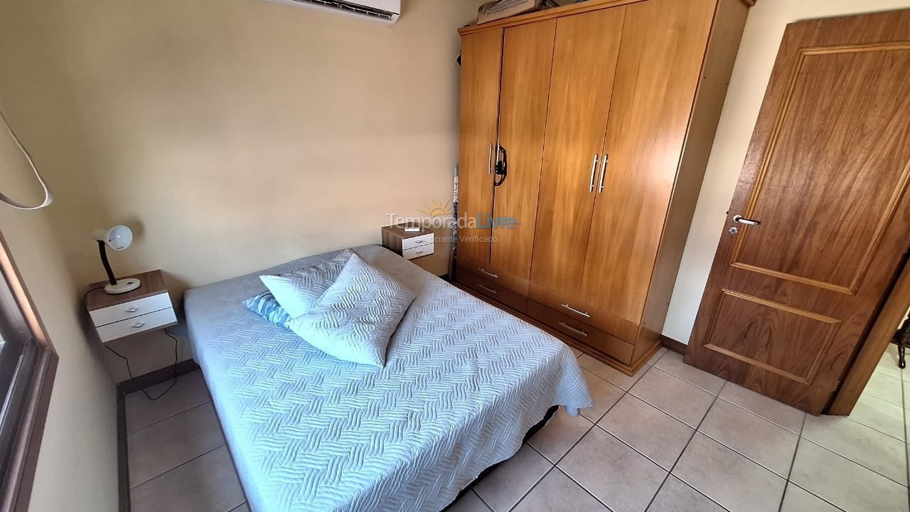 Apartamento para aluguel de temporada em Capão da Canoa (Centro)